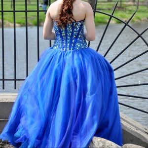Prom dress
